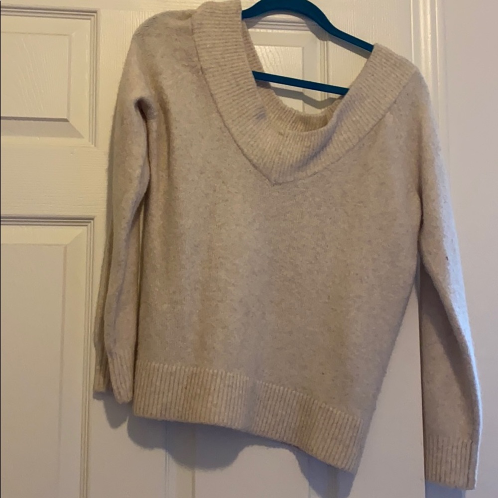v neck sweater